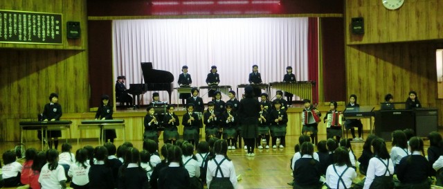 「6年生を送る会」がありました ~小学校