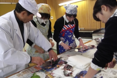お魚調理講習会がありました