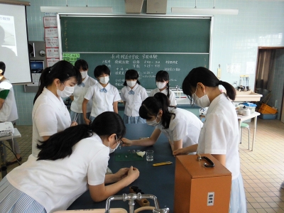 どきどき、わくわくの中学校体験!