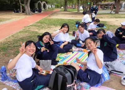 新入生歓迎遠足がありました ~中学生が稲佐山へ