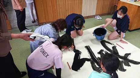 FSD 2025 テーマ看板作成　 ～書道クラブ中学生の作品