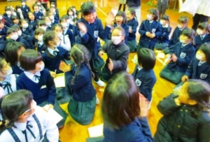 校内年賀はがき抽選会0