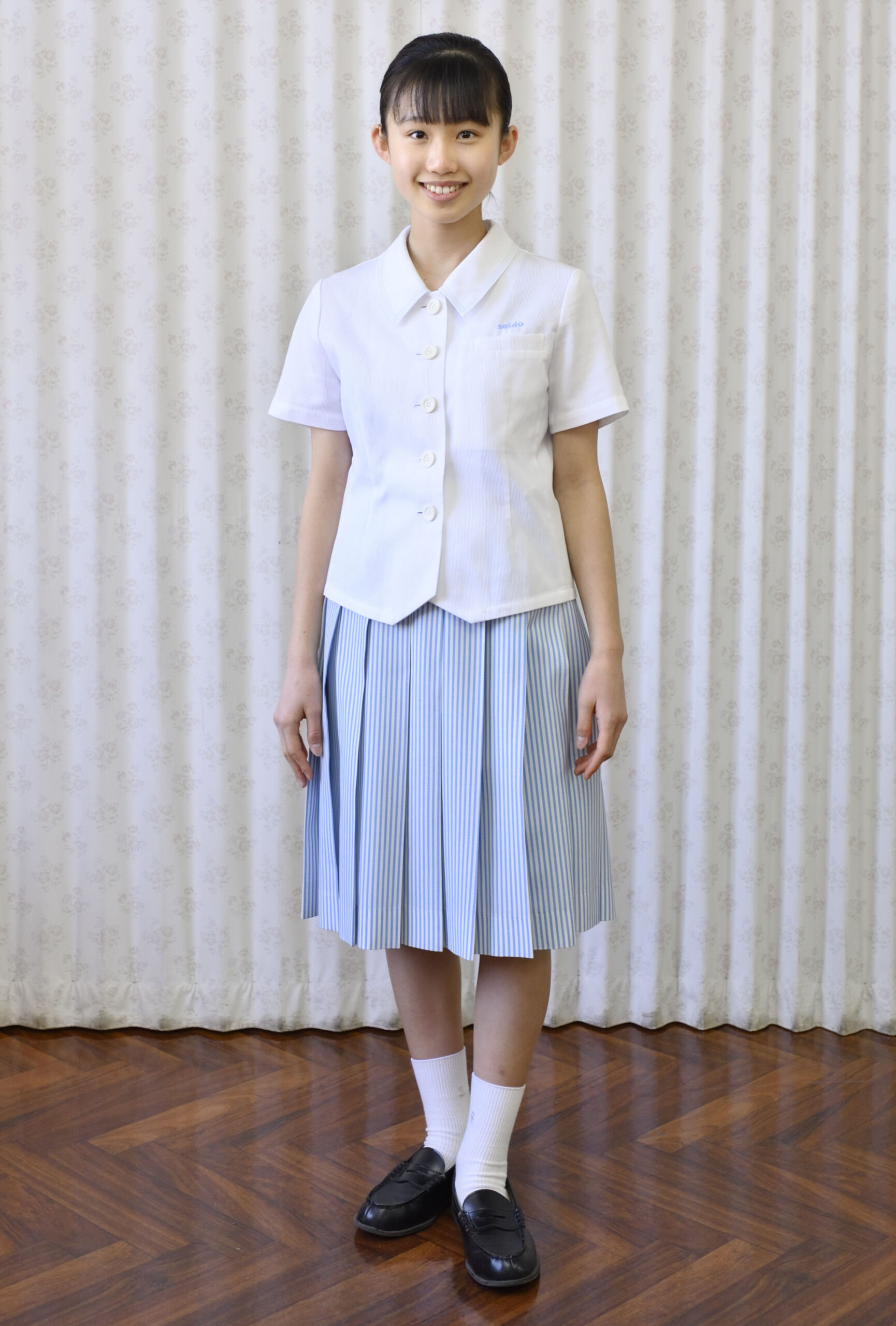 中学生の夏服