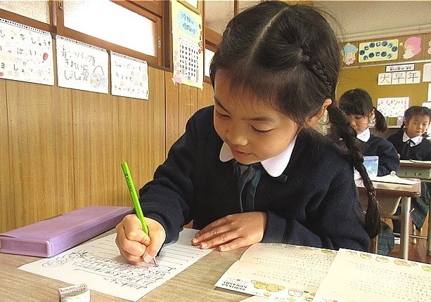 小１『おおきくなったよ～にんげんの赤ちゃん・わたしのせいちょう』の発表会2022